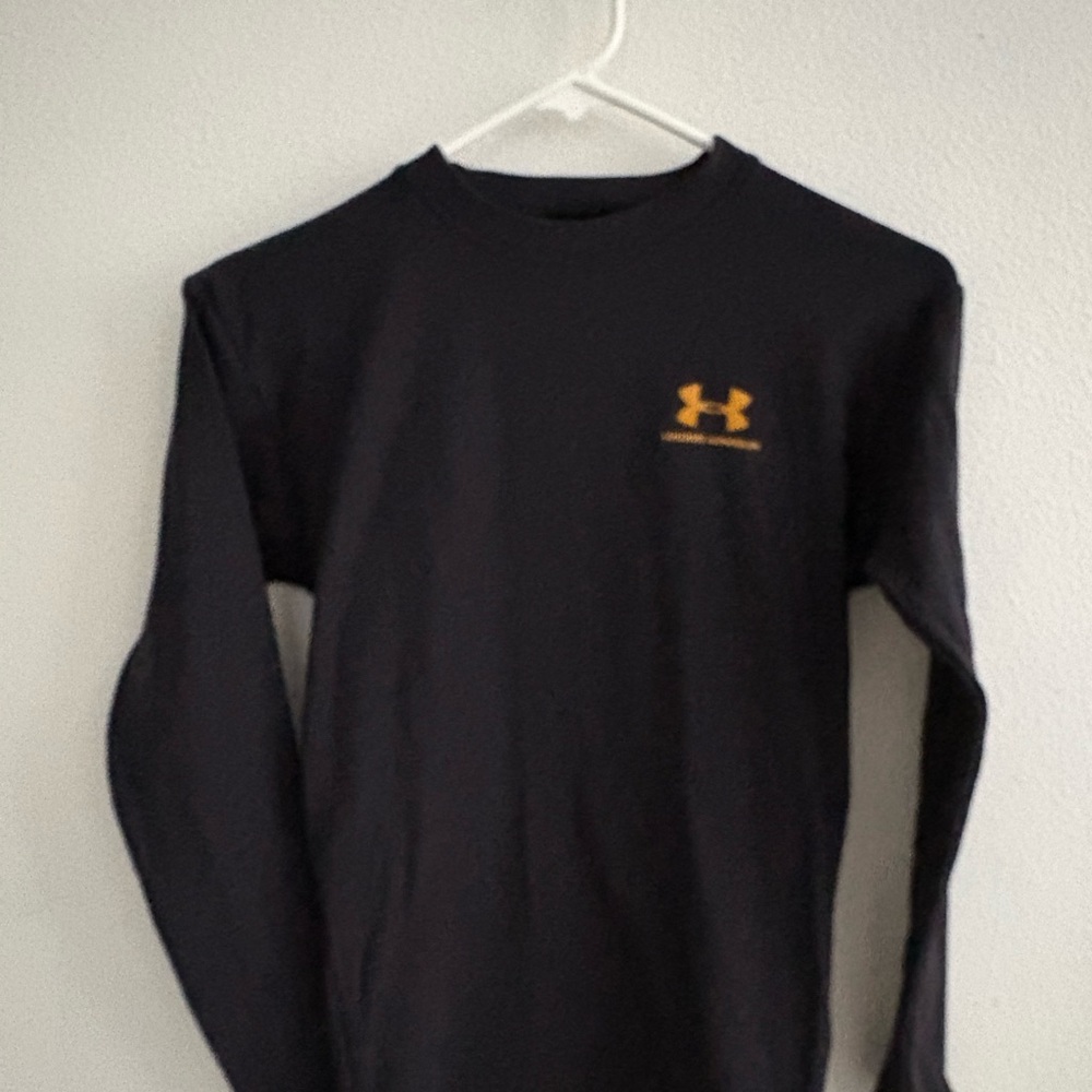Under Armour Black Snow/Ski Underlayer Shirt